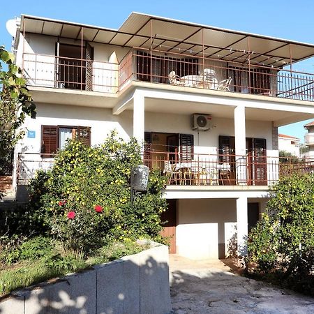 Apartman Gilan Seget Vranjica Exterior foto