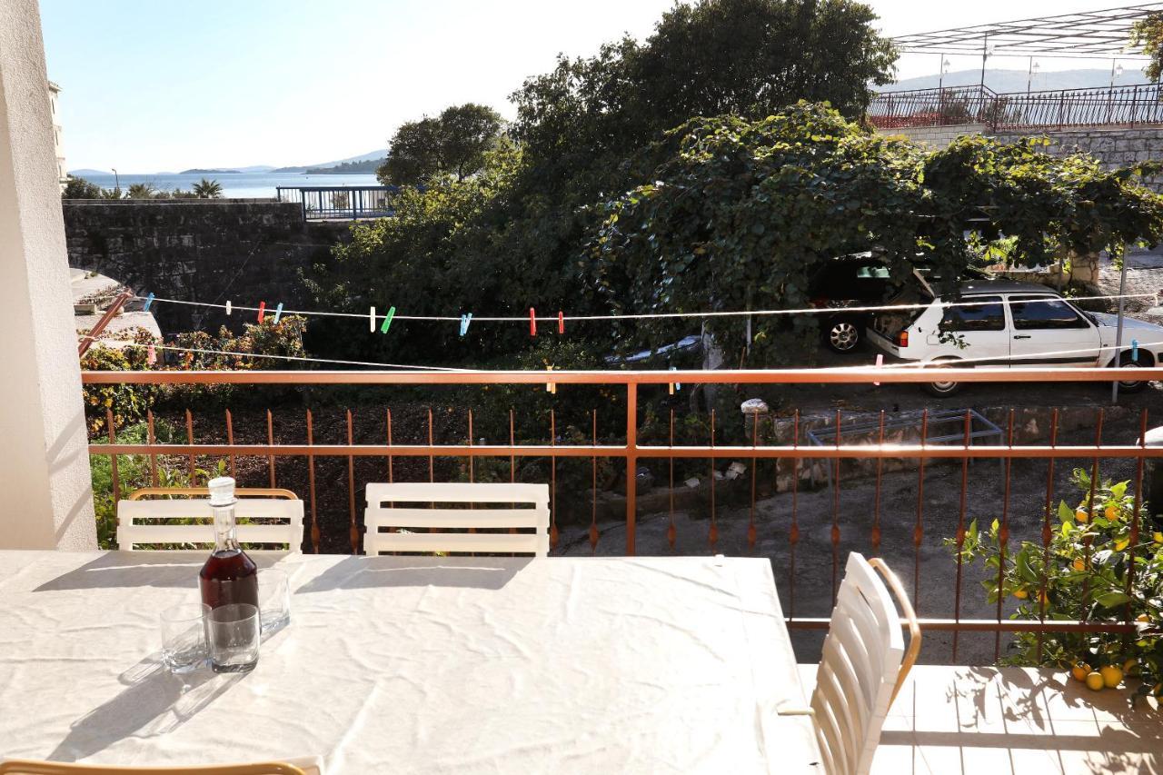 Apartman Gilan Seget Vranjica Exterior foto