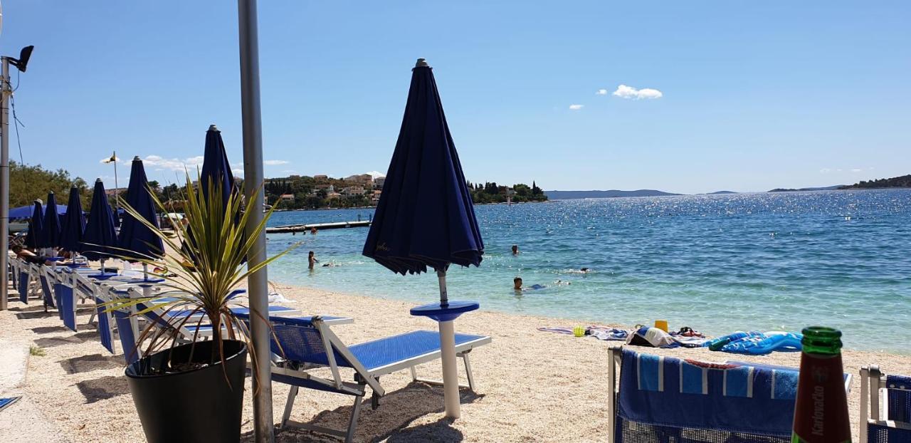 Apartman Gilan Seget Vranjica Exterior foto